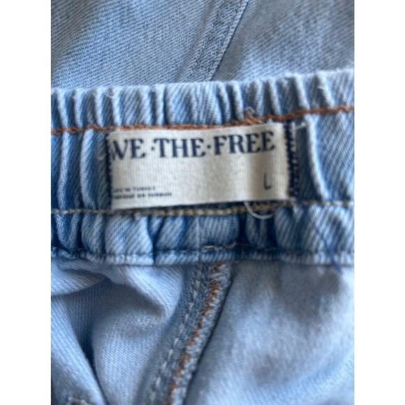 Free People Bright Eyed Low Slung Pull on Barrel Jeans Size Large - Picture 4 of 5